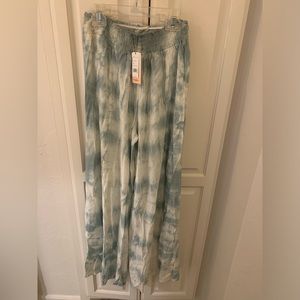 COPY - Kiwi and Punch pants NWT